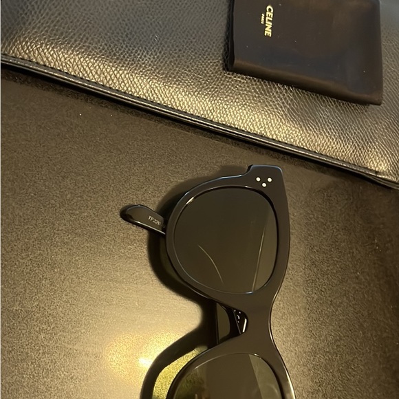 Celine CAT EYE S003 SUNGLASSES IN ACETATE WITH MINERAL GLASS LENSES
BLACK - Picture 4 of 6